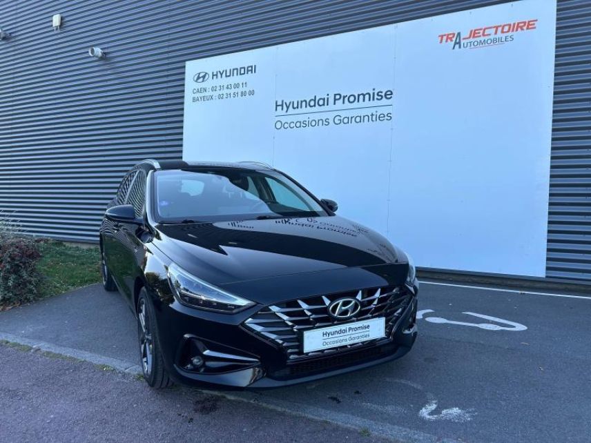 14112 : Hyundai Caen - Trajectoire Automobiles - HYUNDAI i30 SW - i30 SW - Phantom Black Métal - Traction - Essence/Micro-Hybride