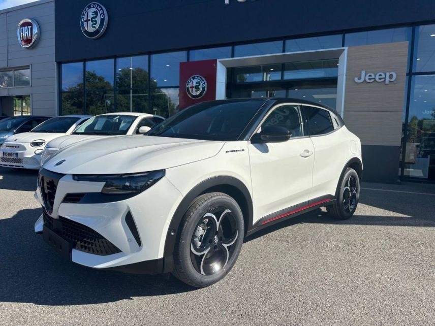 75010 : Hyundai Paris Nord - Goncourt Automobiles - ALFA ROMEO JUNIOR Speciale - JUNIOR - Blanc - Automate sequentiel - Essence sans plomb