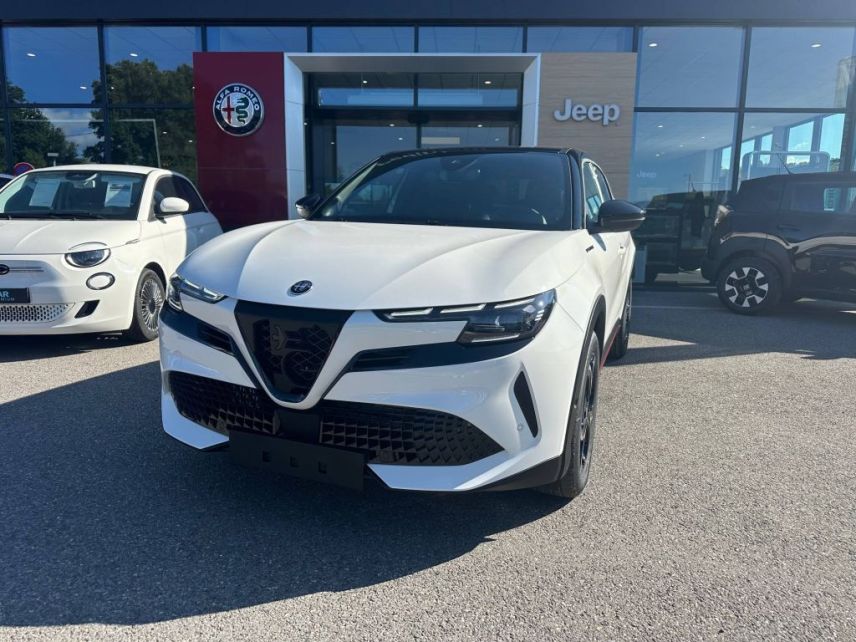 75010 : Hyundai Paris Nord - Goncourt Automobiles - ALFA ROMEO JUNIOR Speciale - JUNIOR - Blanc - Automate sequentiel - Essence sans plomb