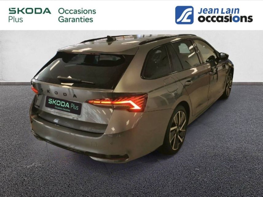 75010 : Hyundai Paris Nord - Goncourt Automobiles - SKODA OCTAVIA COMBI Sportline - OCTAVIA IV - GRIS GRAPHITE - Automate sequentiel - Essence sans plomb