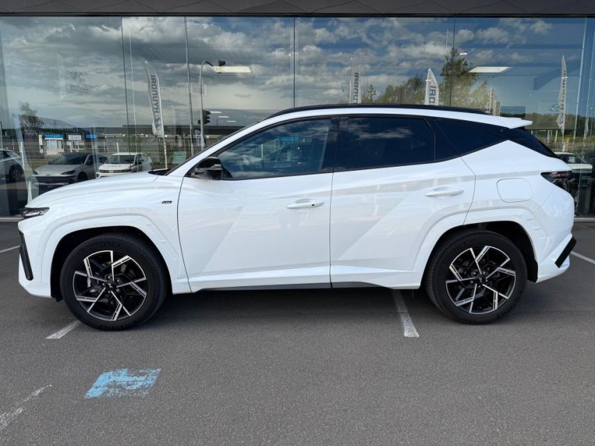 75010 : Hyundai Paris Nord - Goncourt Automobiles - HYUNDAI TUCSON N Line Executive - TUCSON IV - Blanc - Boîte automatique - Essence / Courant électrique
