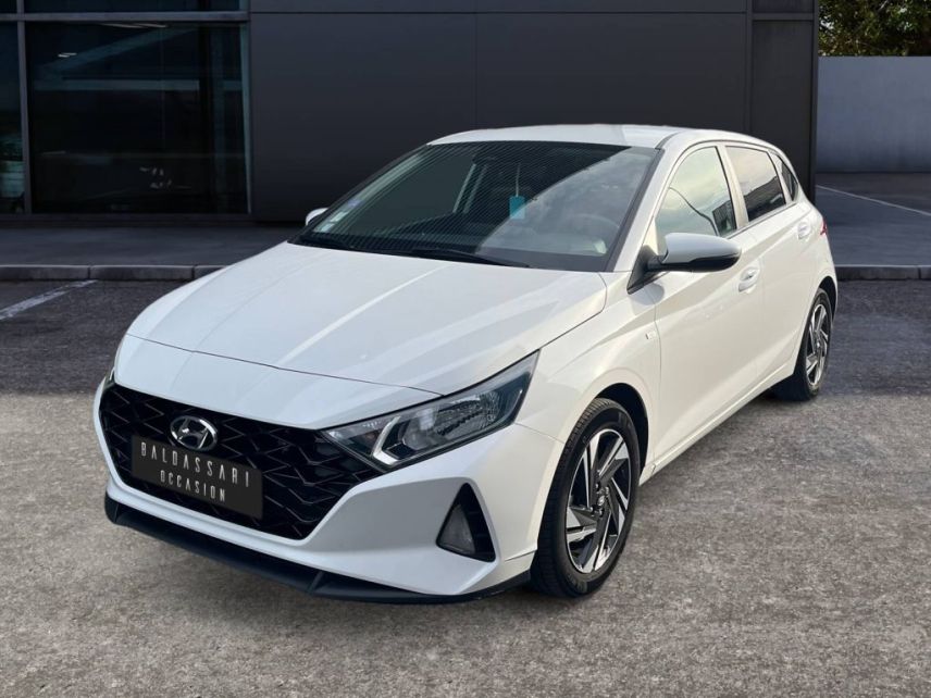 75010 : Hyundai Paris Nord - Goncourt Automobiles - HYUNDAI i20 Intuitive - i20 III - Blanc - Boîte manuelle - Essence sans plomb
