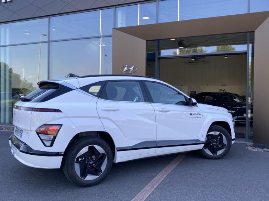 92250 : Hyundai Motor Company - HYUNDAI Kona - Kona - Atlas White - Traction - Electrique