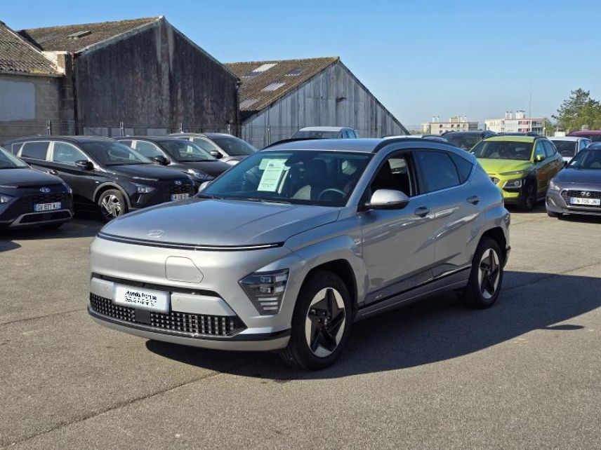 29200 : Hyundai Brest - Iroise Automobiles - HYUNDAI Kona - Kona - Shimmering Silver Métal - Traction - Electrique