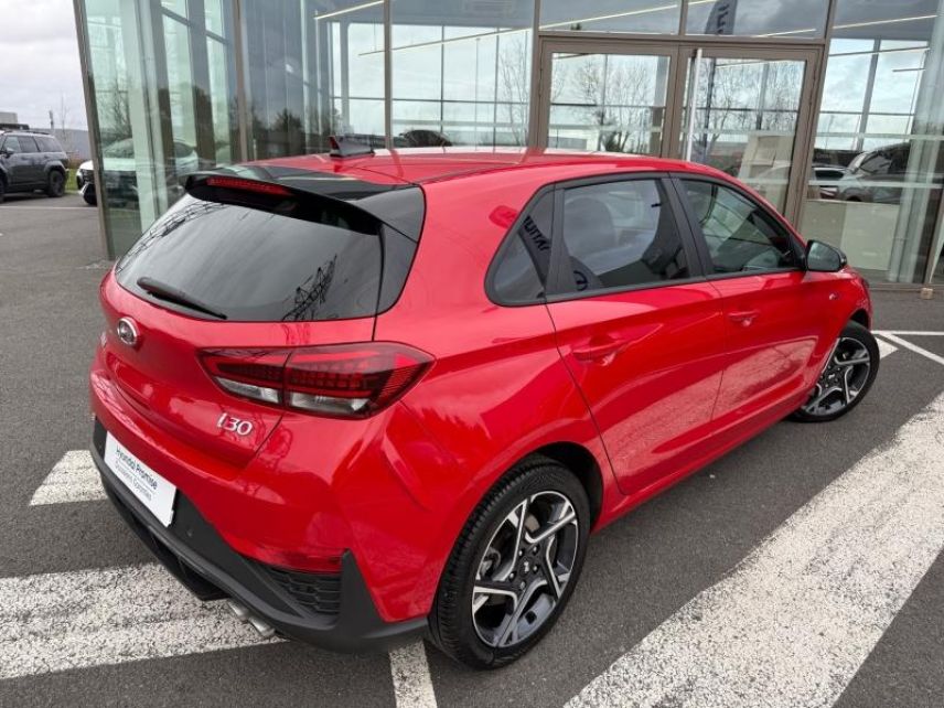 37540 : Hyundai Tours - EOS des Nations - HYUNDAI i30 - i30 - Rouge - Traction - Essence/Micro-Hybride