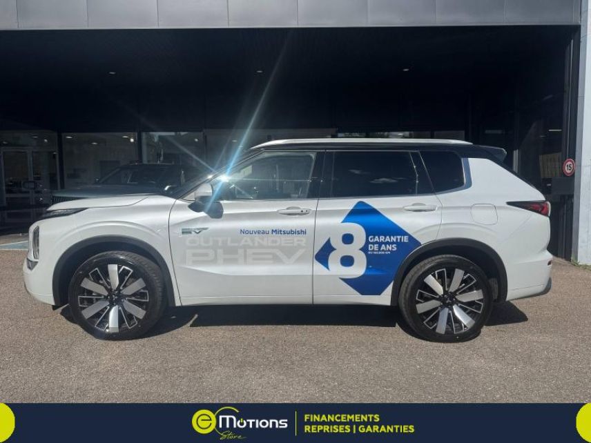 54520 : Hyundai Nancy - Théobald Automobiles - MITSUBISHI Outlander - Outlander - Diamond White Spéciale/Toit Noir - Transmission intégrale - Hybride rechargeable : Essence/Electrique