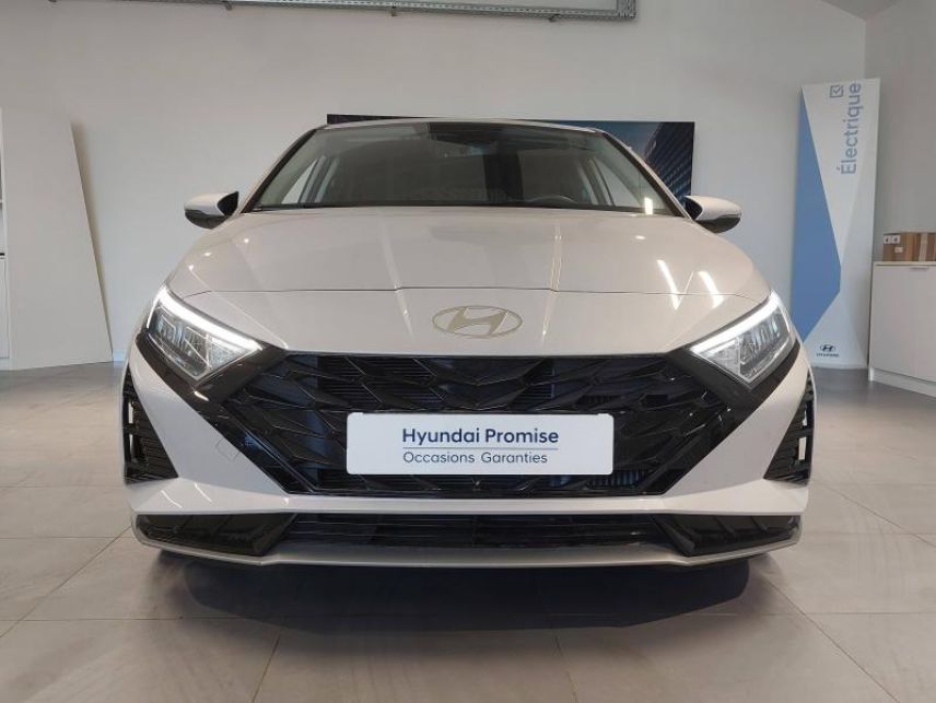78180 : Hyundai Montigny-le-Bretonneux - Courtois Automobiles - HYUNDAI i20 - i20 - Sleek Silver Métal - Traction - Essence/Micro-Hybride
