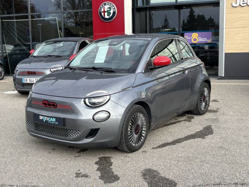 75010 : Hyundai Paris Nord - Goncourt Automobiles - FIAT 500e BERLINE MY22 SERIE 1 STEP 2 (RED) - 500 III - Gris - Automate à fonct. Continu - Courant électrique