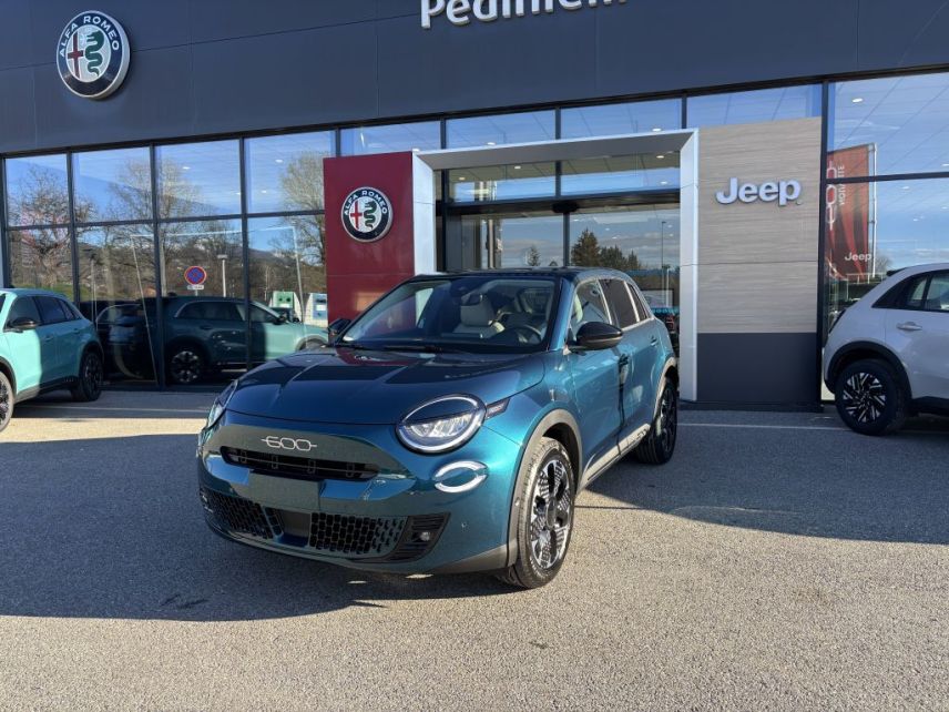 75010 : Hyundai Paris Nord - Goncourt Automobiles - FIAT 600 La Prima - 600 - Bleu - Boîte automatique - Essence sans plomb