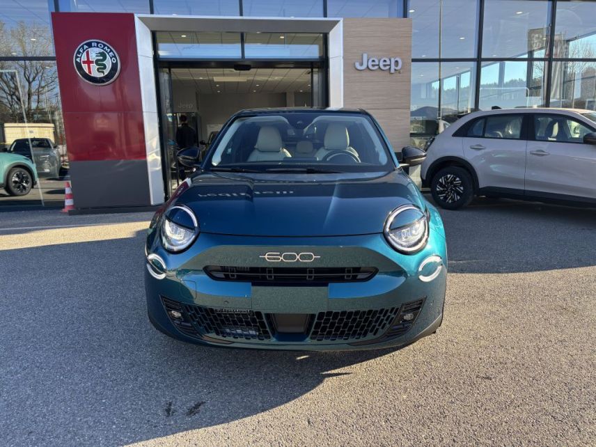 75010 : Hyundai Paris Nord - Goncourt Automobiles - FIAT 600 La Prima - 600 - Bleu - Boîte automatique - Essence sans plomb