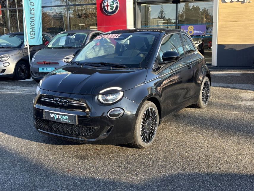 75010 : Hyundai Paris Nord - Goncourt Automobiles - FIAT 500e BERLINE MY22 SERIE 1 STEP 2 Icône Plus - 500 III ELECTRIQUE - Noir - Automate à fonct. Continu - Courant électrique