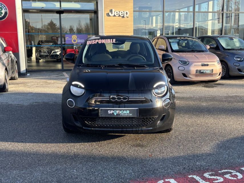 75010 : Hyundai Paris Nord - Goncourt Automobiles - FIAT 500e BERLINE MY22 SERIE 1 STEP 2 Icône Plus - 500 III ELECTRIQUE - Noir - Automate à fonct. Continu - Courant électrique