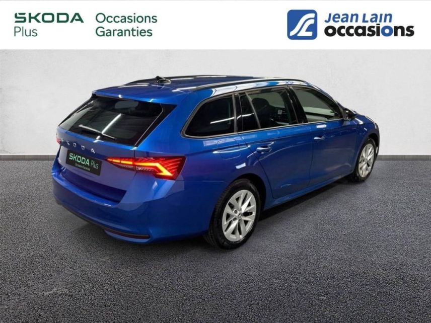 75010 : Hyundai Paris Nord - Goncourt Automobiles - SKODA OCTAVIA COMBI Selection - OCTAVIA IV - BLEU RS - Automate sequentiel - Essence sans plomb