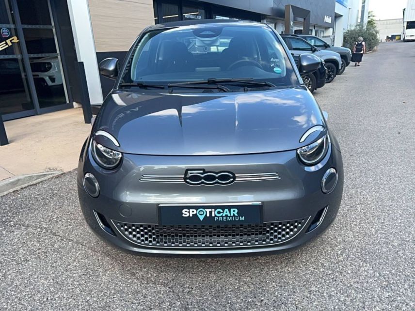 75010 : Hyundai Paris Nord - Goncourt Automobiles - FIAT 500e BERLINE Action Plus - 500 III - Gris - Automate à fonct. Continu - Courant électrique