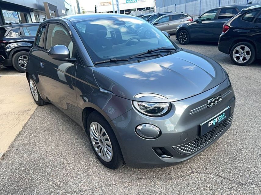 75010 : Hyundai Paris Nord - Goncourt Automobiles - FIAT 500e BERLINE Action Plus - 500 III - Gris - Automate à fonct. Continu - Courant électrique