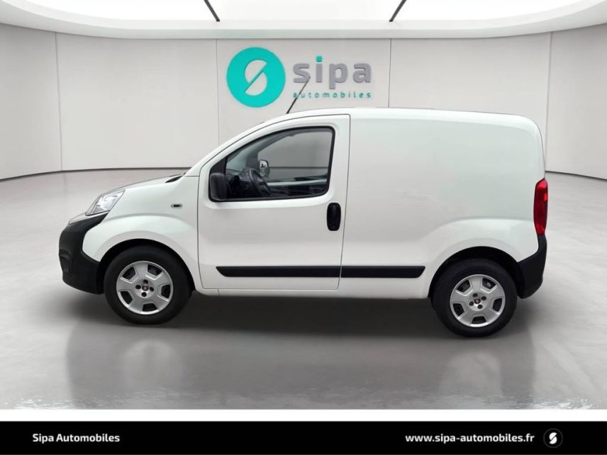 75010 : Hyundai Paris Nord - Goncourt Automobiles - FIAT FIORINO PRO LOUNGE - FIORINO - BLANC - Boîte manuelle - Diesel