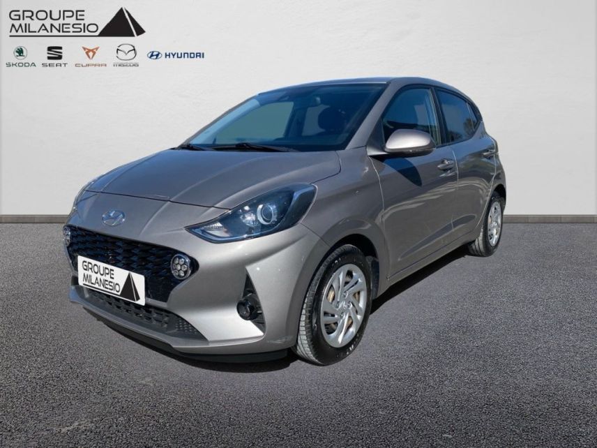 75010 : Hyundai Paris Nord - Goncourt Automobiles - HYUNDAI i10 Creative - i10 (12/2019-05/2023) - Marron - Boîte manuelle - Essence sans plomb