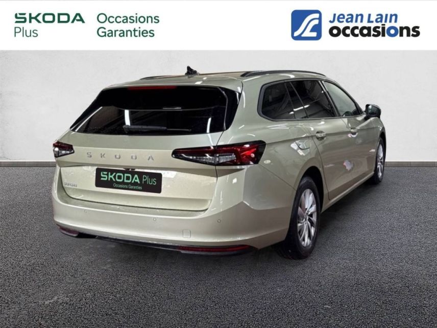 75010 : Hyundai Paris Nord - Goncourt Automobiles - SKODA SUPERB COMBI Selection - SUPERB IV - JAUNE SAHARA - Automate sequentiel - Essence sans plomb