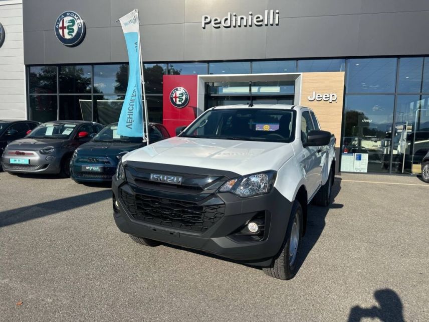 75010 : Hyundai Paris Nord - Goncourt Automobiles - ISUZU D-MAX B - D-MAX III - Blanc - Boîte automatique - Diesel