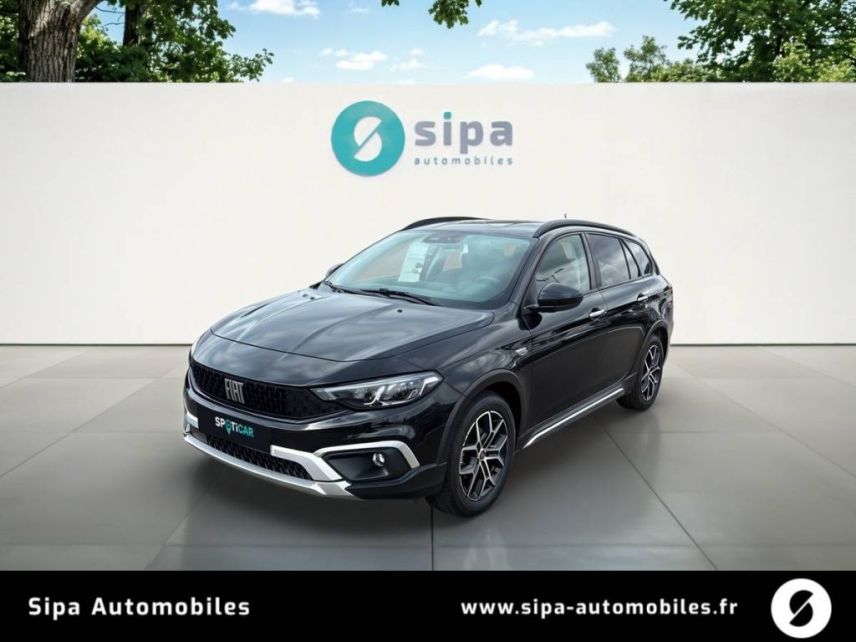 75010 : Hyundai Paris Nord - Goncourt Automobiles - FIAT TIPO SW MY23 Cross - TIPO II - NOIR - Boîte automatique - Essence sans plomb