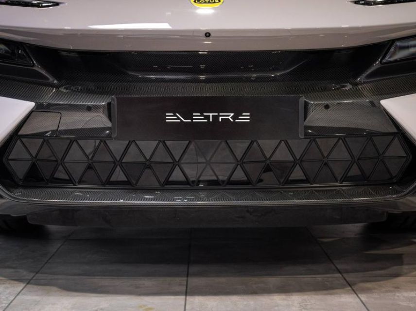 54520 : Hyundai Nancy - Théobald Automobiles - LOTUS Eletre - Eletre - Gris - Transmission intégrale - Electrique