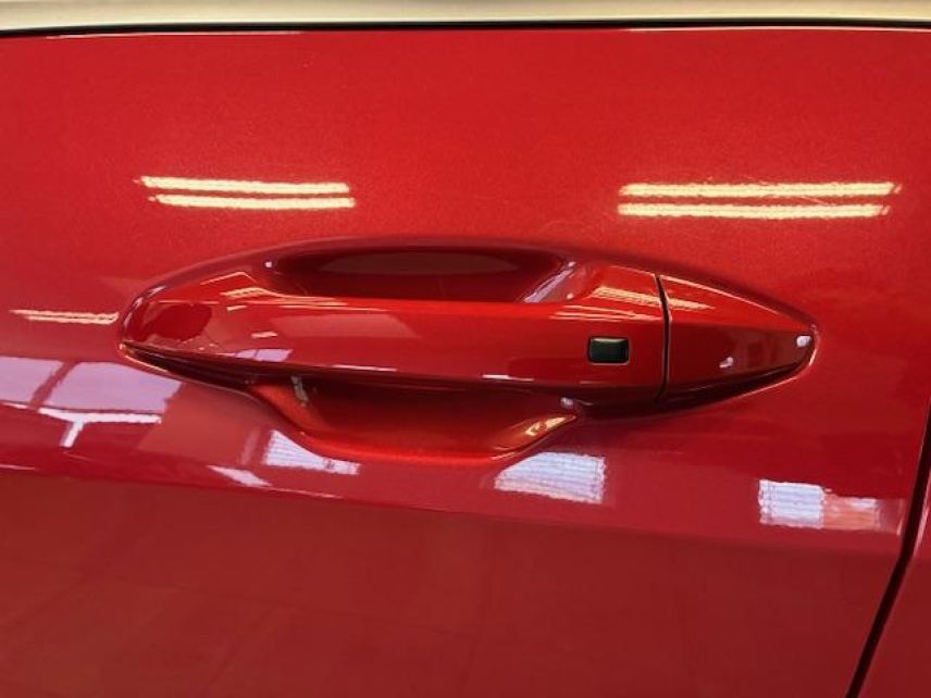 75010 : Hyundai Paris Nord - Goncourt Automobiles - KIA SPORTAGE Design - SPORTAGE V - Rouge - Boîte automatique - Essence / Courant électrique