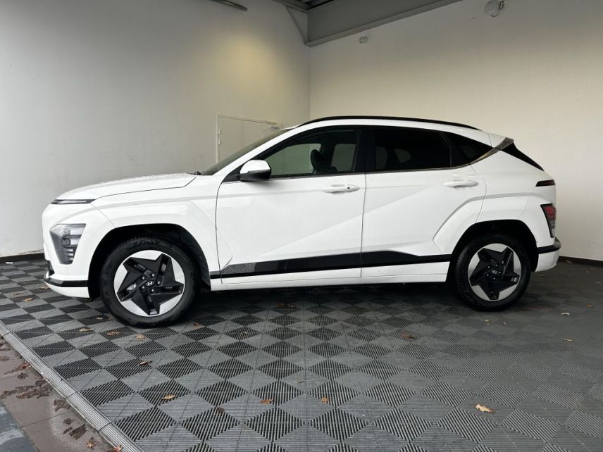 75010 : Hyundai Paris Nord - Goncourt Automobiles - HYUNDAI KONA Creative - KONA II - Blanc - Automate sequentiel - Essence / Courant électrique