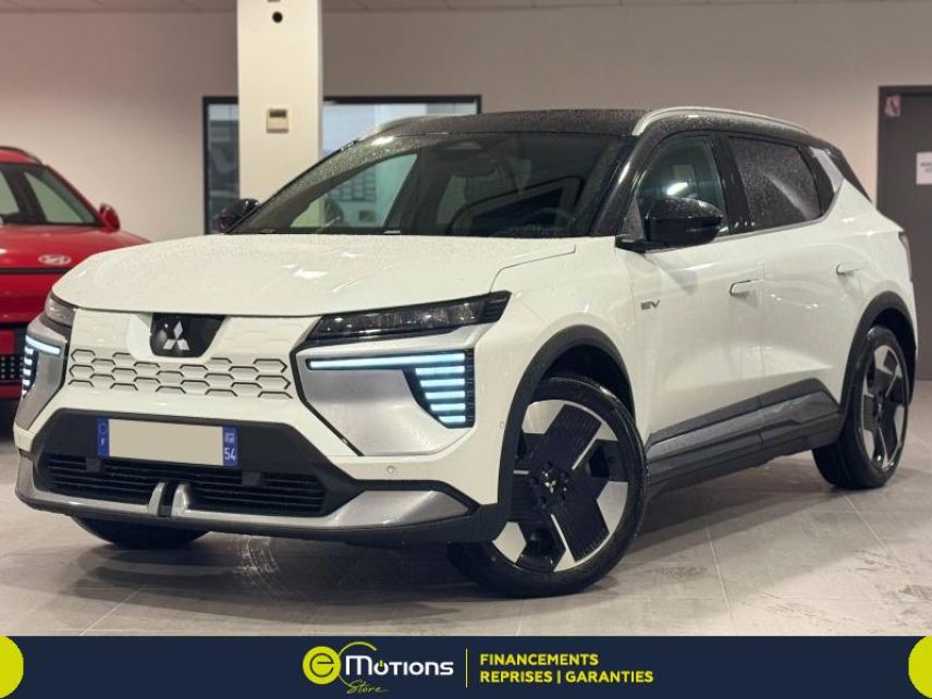 54520 : Hyundai Nancy - Théobald Automobiles - MITSUBISHI Eclipse Cross - Eclipse Cross - Crystal White métallisé bi-ton - Traction - Electrique
