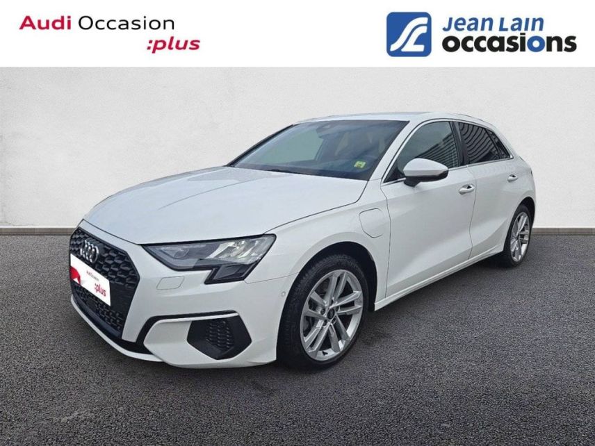 75010 : Hyundai Paris Nord - Goncourt Automobiles - AUDI A3 SPORTBACK Design - A3/S3/RS3 IV - BLANC IBIS - Automate sequentiel - Essence / Courant électrique