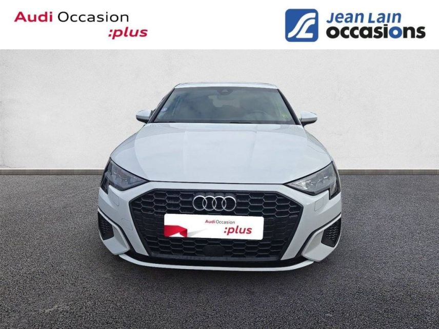 75010 : Hyundai Paris Nord - Goncourt Automobiles - AUDI A3 SPORTBACK Design - A3/S3/RS3 IV - BLANC IBIS - Automate sequentiel - Essence / Courant électrique