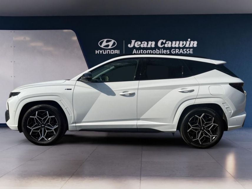 75010 : Hyundai Paris Nord - Goncourt Automobiles - HYUNDAI TUCSON N Line Executive - TUCSON IV - Blanc - Boîte automatique - Essence / Courant électrique