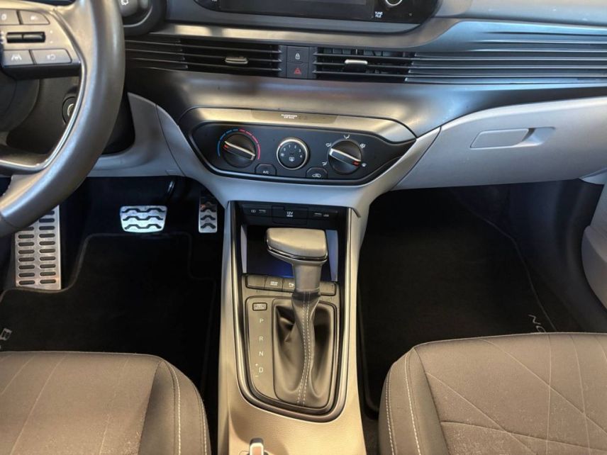 75010 : Hyundai Paris Nord - Goncourt Automobiles - HYUNDAI BAYON Intuitive - BAYON - BLANC - Automate sequentiel - Essence sans plomb