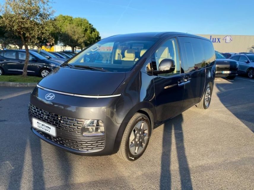 29200 : Hyundai Brest - Iroise Automobiles - HYUNDAI Staria - Staria - Graphite Gray Metal - Traction - Hybride : Essence/Electrique