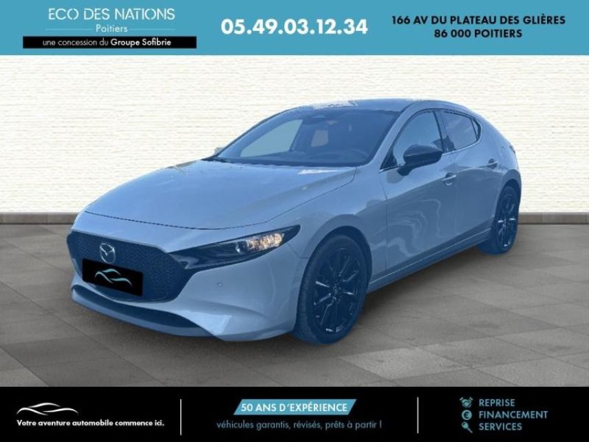 86000 : Hyundai Poitiers - Eco des Nations - MAZDA Mazda 3 - Mazda 3 - Blanc - Traction - Essence/Micro-Hybride