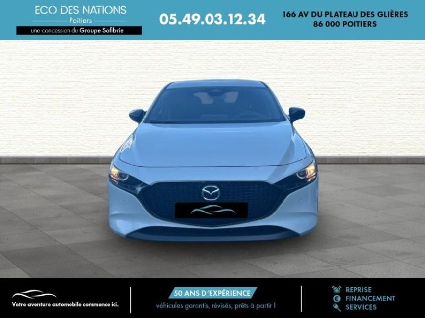 86000 : Hyundai Poitiers - Eco des Nations - MAZDA Mazda 3 - Mazda 3 - Blanc - Traction - Essence/Micro-Hybride