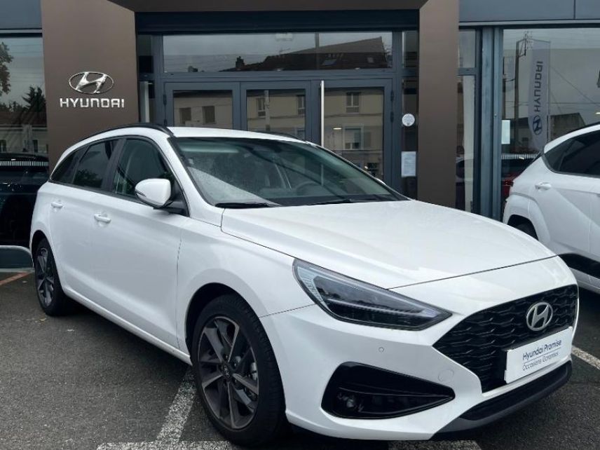 95100 : Hyundai Argenteuil - BNA - HYUNDAI i30 SW - i30 SW - Serenity White métal - Traction - Essence