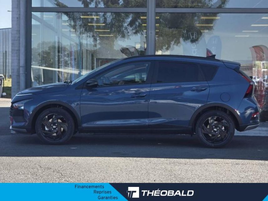 57200 : Hyundai Sarreguemines - Theobald Automobiles - HYUNDAI Bayon - Bayon - Vibrant Blue Métal - Traction - Essence