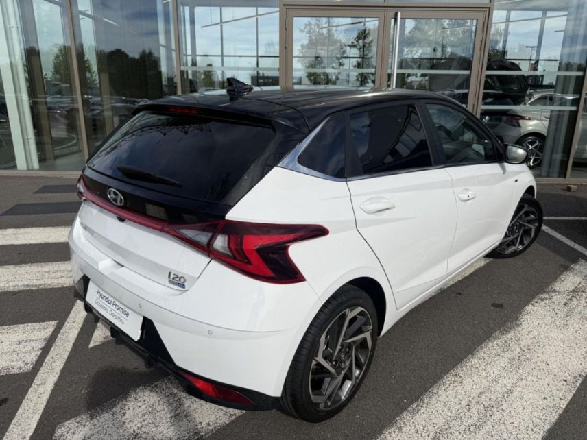 37540 : Hyundai Tours - EOS des Nations - HYUNDAI i20 - i20 - Polar White Métal/Toit/rétros Black - Traction - Essence/Micro-Hybride