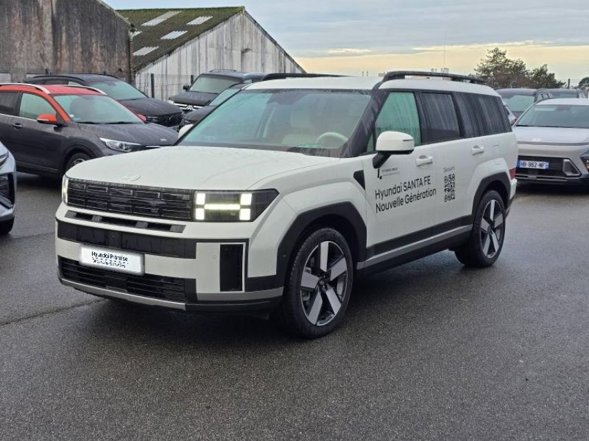 29200 : Hyundai Brest - Iroise Automobiles - HYUNDAI Santa Fe - Santa Fe - Cyber Sage Métal - Transmission intégrale - Hybride rechargeable : Essence/Electrique
