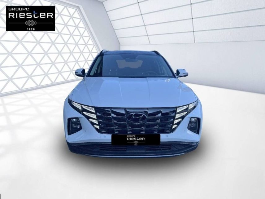 75010 : Hyundai Paris Nord - Goncourt Automobiles - HYUNDAI TUCSON Executive - TUCSON IV - BLANC - Boîte automatique - Essence / Courant électrique