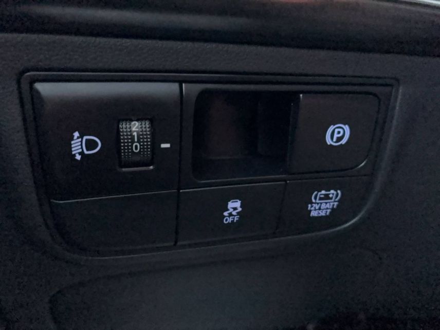 75010 : Hyundai Paris Nord - Goncourt Automobiles - HYUNDAI TUCSON N Line Creative - TUCSON IV - BLANC - Boîte automatique - Essence / Courant électrique