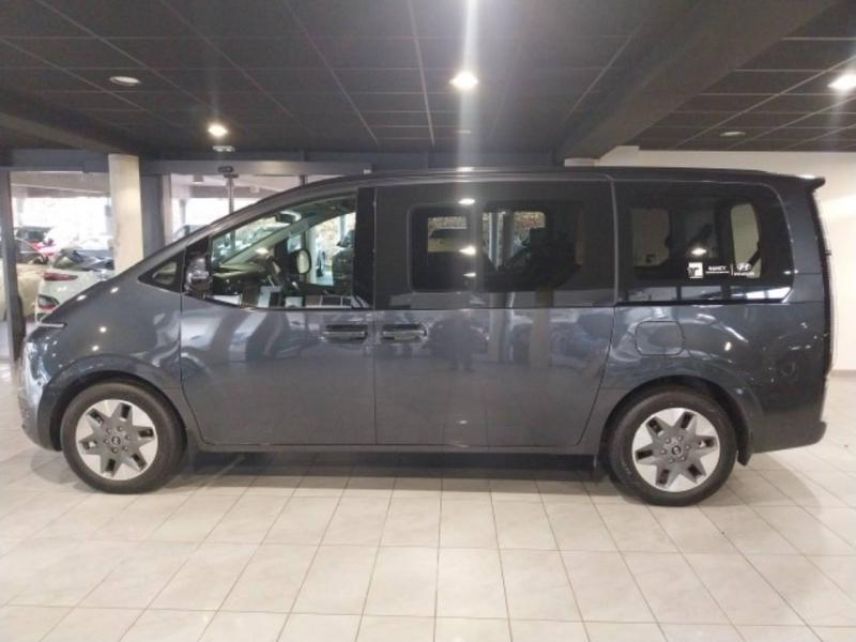 54520 : Hyundai Nancy - Théobald Automobiles - HYUNDAI Staria - Staria - Graphite Gray Metal - Traction - Hybride : Essence/Electrique