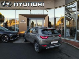 19100 : Hyundai Brive-la-Gaillarde - Garage Pouget - KIA Stonic - Stonic - Blanc - Traction - Essence