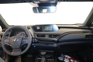 75010 : Hyundai Paris Nord - Goncourt Automobiles - LEXUS UX  - UX - GRIS - Automate à fonct. Continu - Essence / Courant électrique