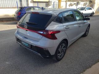 75010 : Hyundai Paris Nord - Goncourt Automobiles - HYUNDAI i20 Intuitive - i20 III - GRIS CLAIR - Automate sequentiel - Essence sans plomb