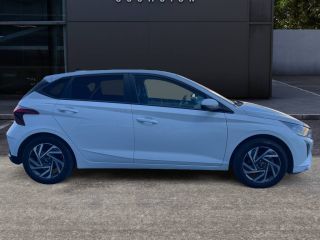 75010 : Hyundai Paris Nord - Goncourt Automobiles - HYUNDAI i20 Intuitive - i20 III - Blanc - Automate sequentiel - Essence sans plomb