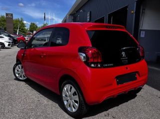 54520 : Hyundai Nancy - Théobald Automobiles - PEUGEOT 108 - 108 - Rouge Scarlet (O) - Traction - Essence