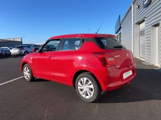75010 : Hyundai Paris Nord - Goncourt Automobiles - SUZUKI SWIFT Avantage - SWIFT III - Rouge - Boîte manuelle - Essence sans plomb