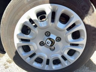 75010 : Hyundai Paris Nord - Goncourt Automobiles - FIAT PANDA Panda City - PANDA III - Rouge - Boîte manuelle - Essence sans plomb