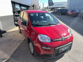 75010 : Hyundai Paris Nord - Goncourt Automobiles - FIAT PANDA Panda City - PANDA III - Rouge - Boîte manuelle - Essence sans plomb